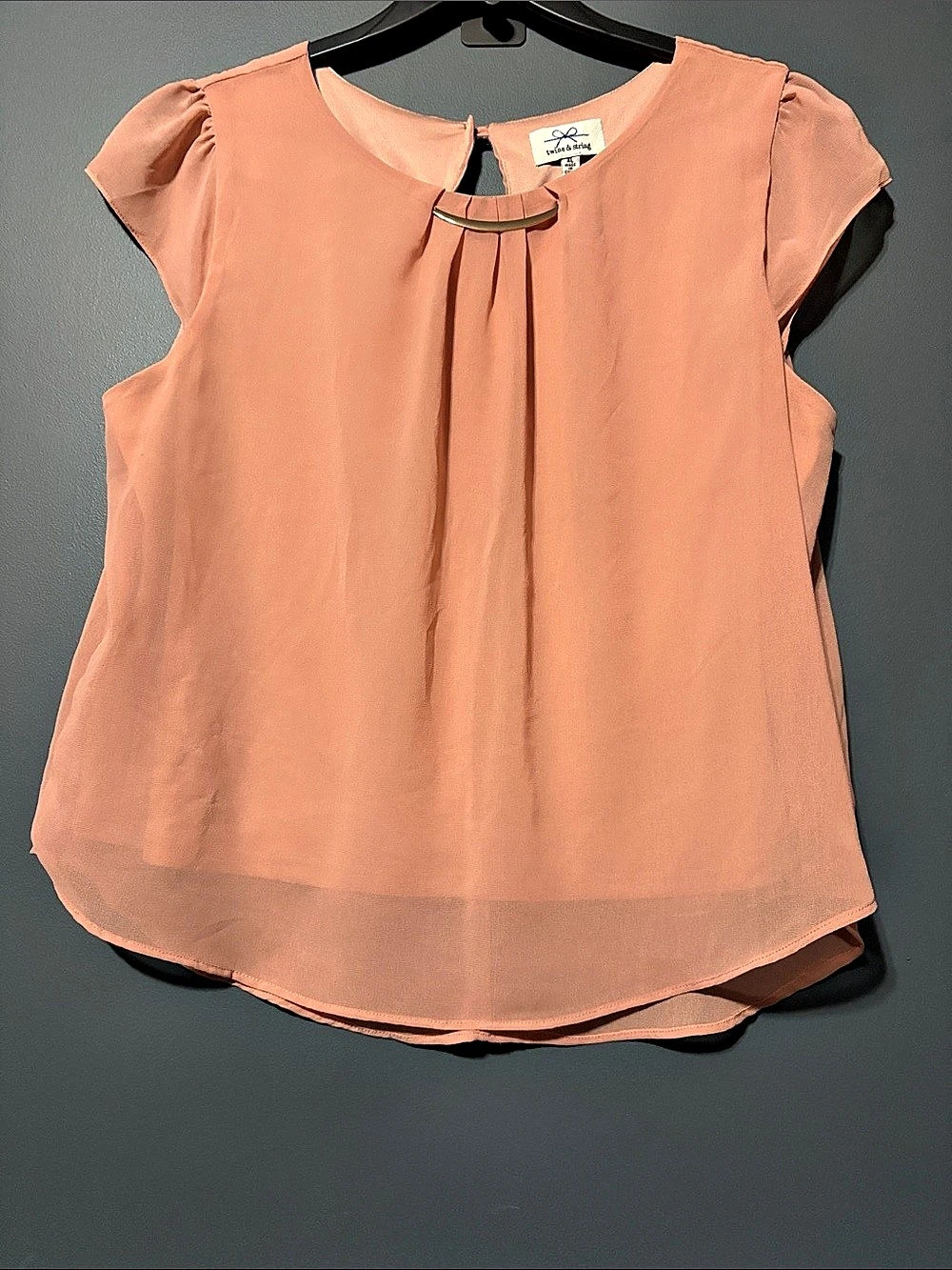 twine & string Pleated Blouse in Pink Size XL Like New